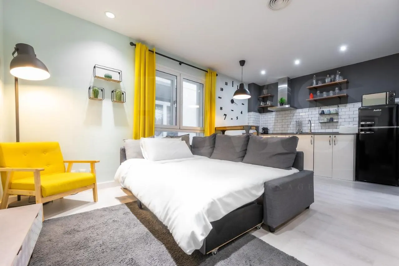 Larios Steps Apartment By Ele Apartments Málaga İspanya